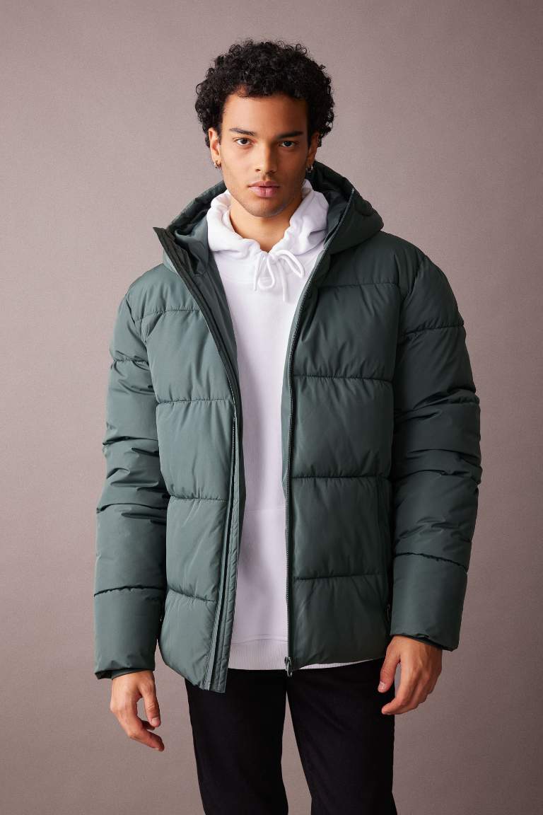 Regular Fit Hooded Puffer Jacket