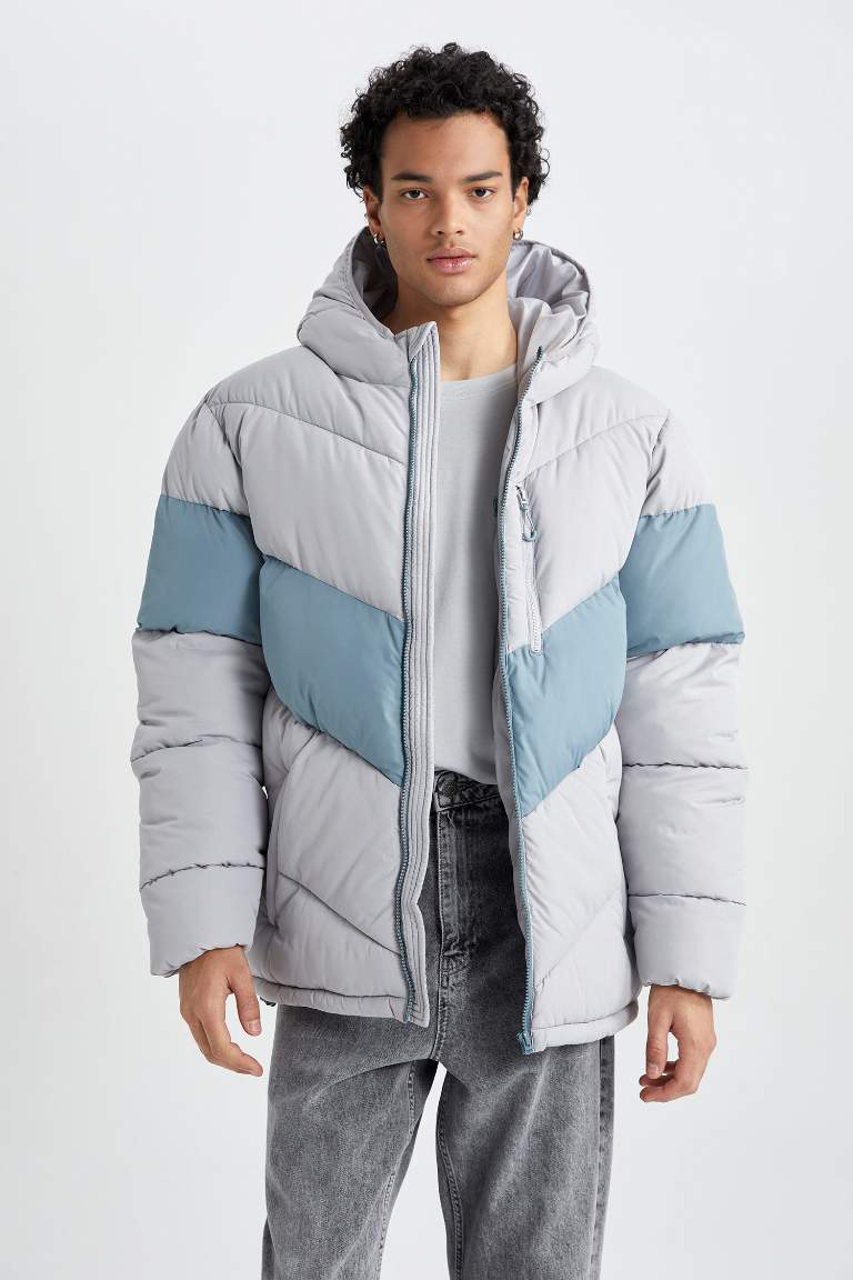 Water Repellent Regular Fit Puffer Jacket