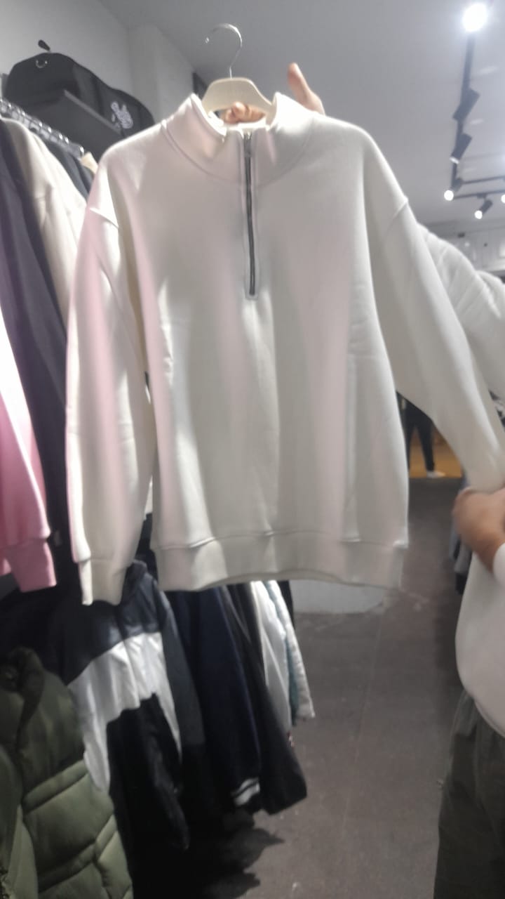 Zara sweatshirt white